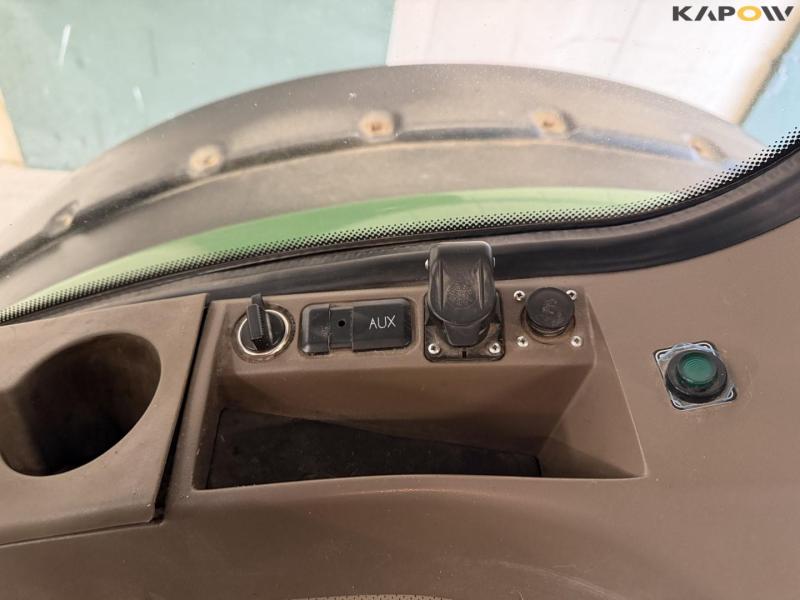 John Deere 8335R traktor 62