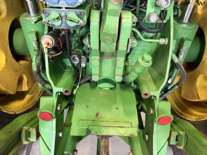 John Deere 8360R traktor 37