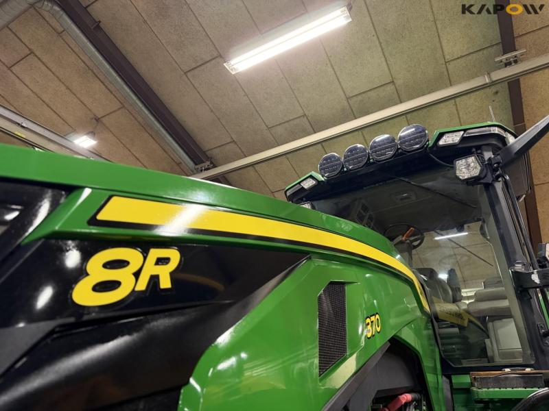 John Deere 8R 370 traktor 1