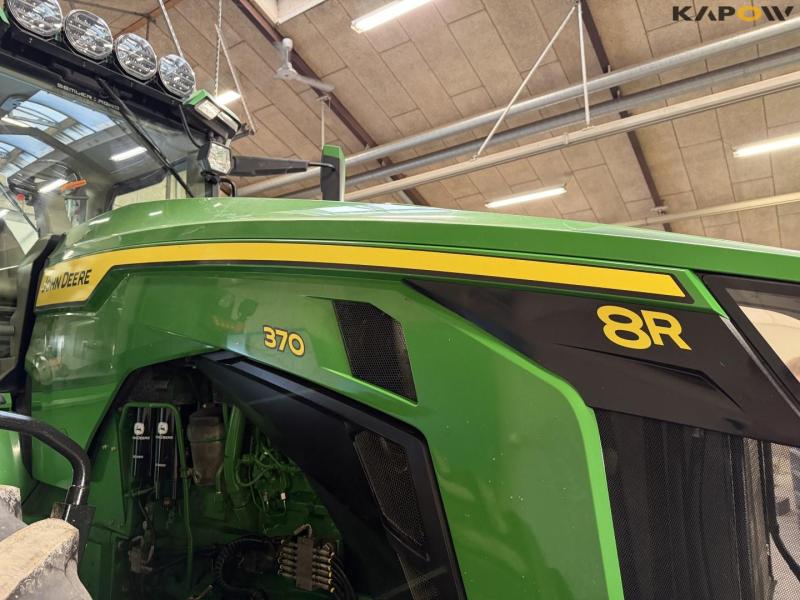 John Deere 8R 370 traktor 21