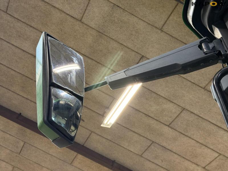 John Deere 8R 370 traktor 28