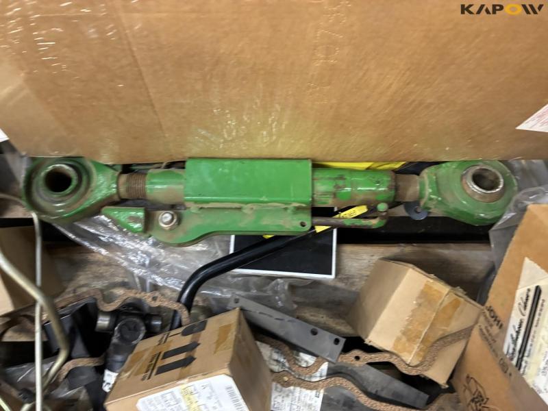 John Deere dele 33