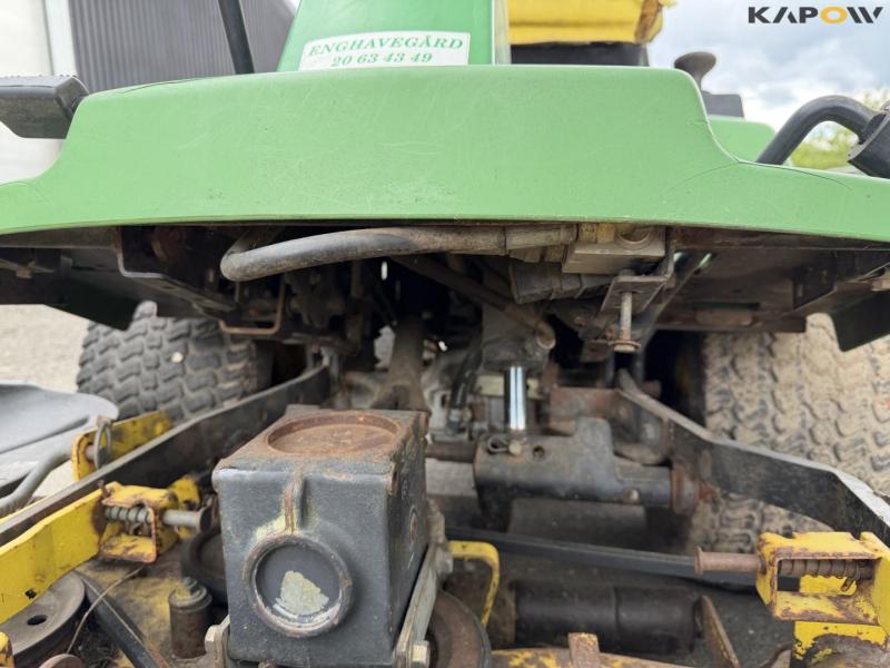 John Deere F725 græsklipper 13