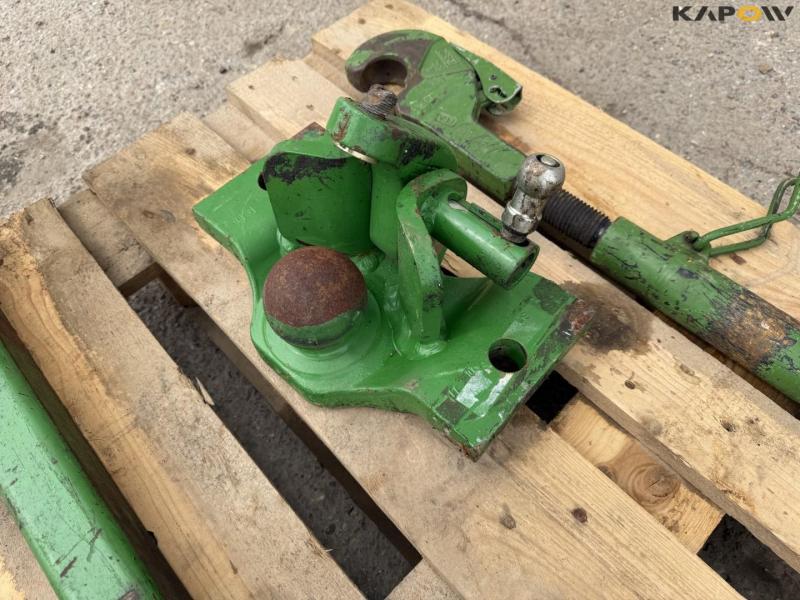 John Deere gaffeltræk og kugletræk 16