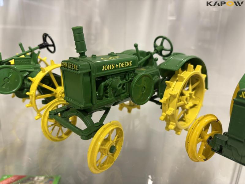 John Deere model traktorer 31