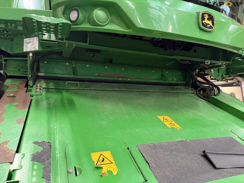 John Deere T660i med 30 fod skærebord 11