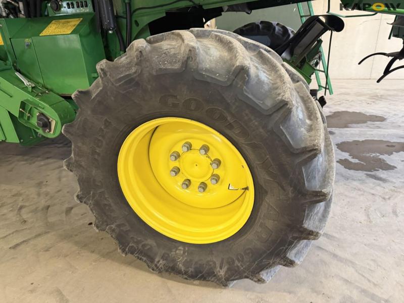 John Deere T660i med 30 fod skærebord 54