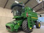 John Deere T660i med 30 fod skærebord 1