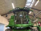 John Deere T660i med 30 fod skærebord 13
