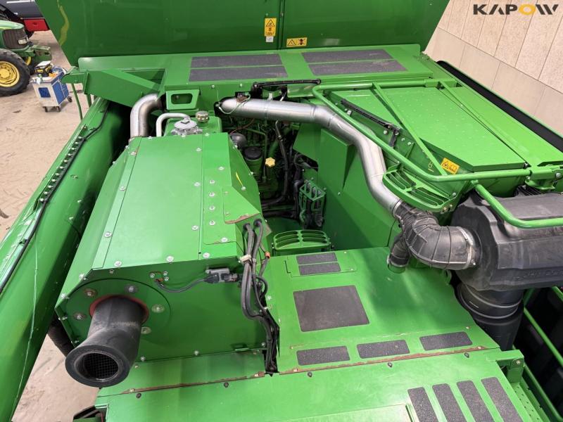 John Deere T660i mejetærsker med 30fod draper skærebord 24