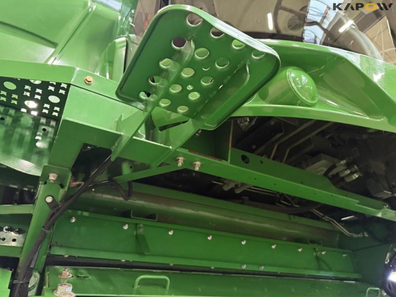 John Deere T660i mejetærsker med 30fod draper skærebord 80