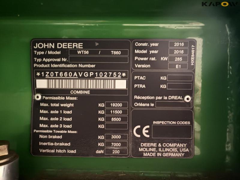 John Deere T660i mejetærsker med 30fod draper skærebord 82