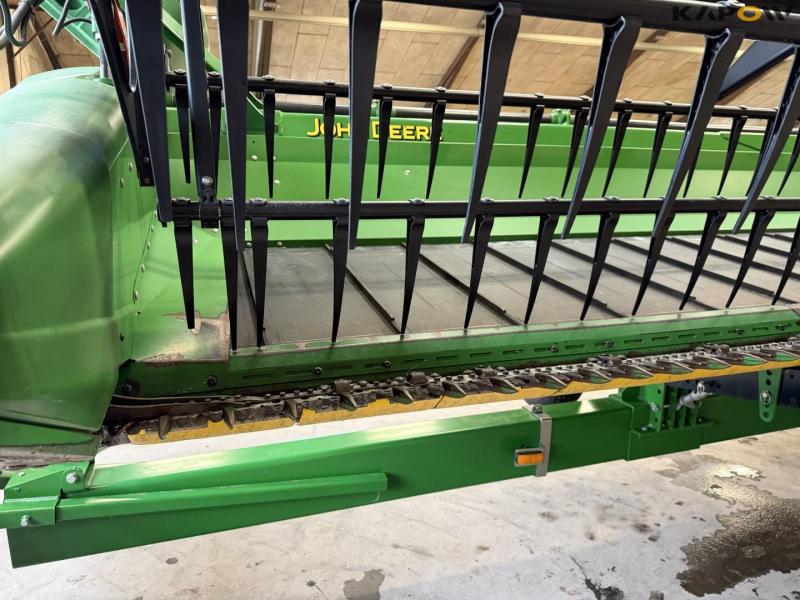 John Deere T660i mejetærsker med 30fod draper skærebord 105