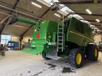 John Deere T660i mejetærsker med 30fod draper skærebord 4