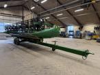 John Deere T660i mejetærsker med 30fod draper skærebord 88