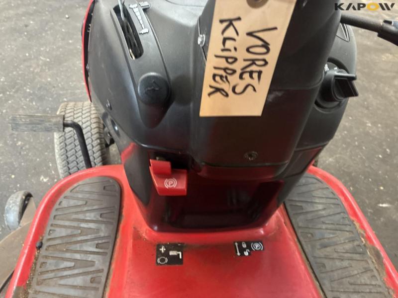 Jonsered LT2217A plænetraktor 11