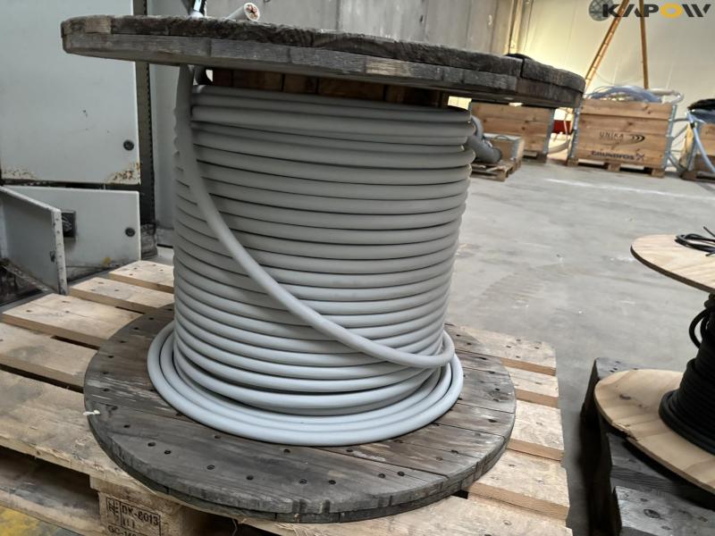 Kabeltromler med kabel 2