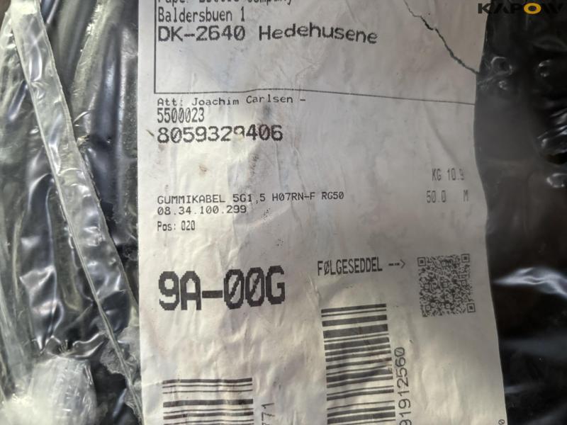 Kabeltromler med kabel og ledninger 16