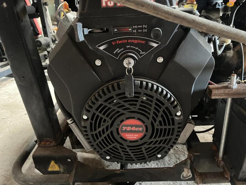 Kaeser M12 kompressor med Ø55 jordraket 8