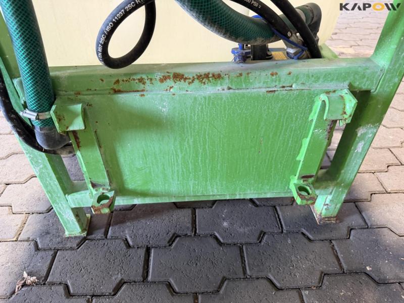 Kalkspreder med Avant hitch 14