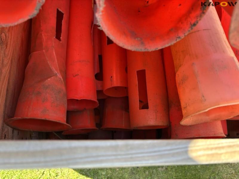 Kantpæle med fødder 13