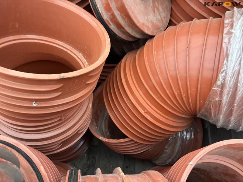 Kloak fittings og brønde 20