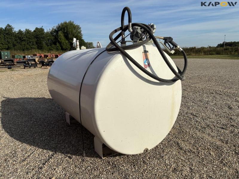 KN Beholderfabrik 2500 liter brandstoftank med pumpe 3