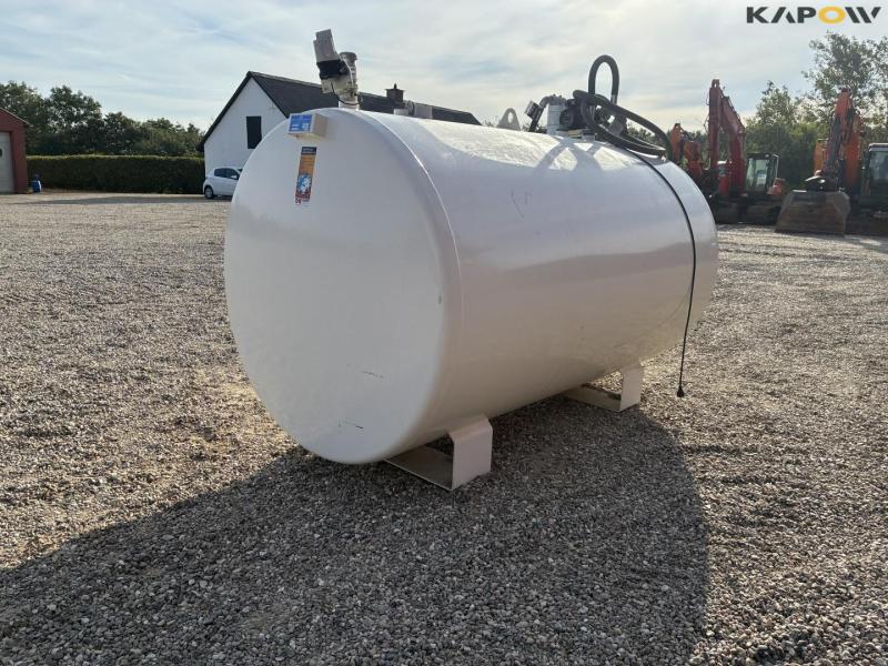 KN Beholderfabrik 2500 liter brandstoftank med pumpe 5