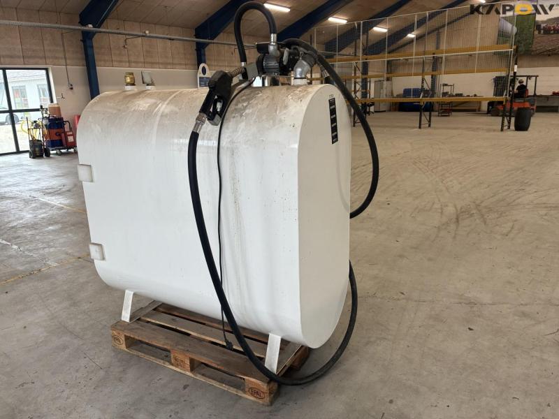KN beholderfabrik brøndstofstank med pumpe 3
