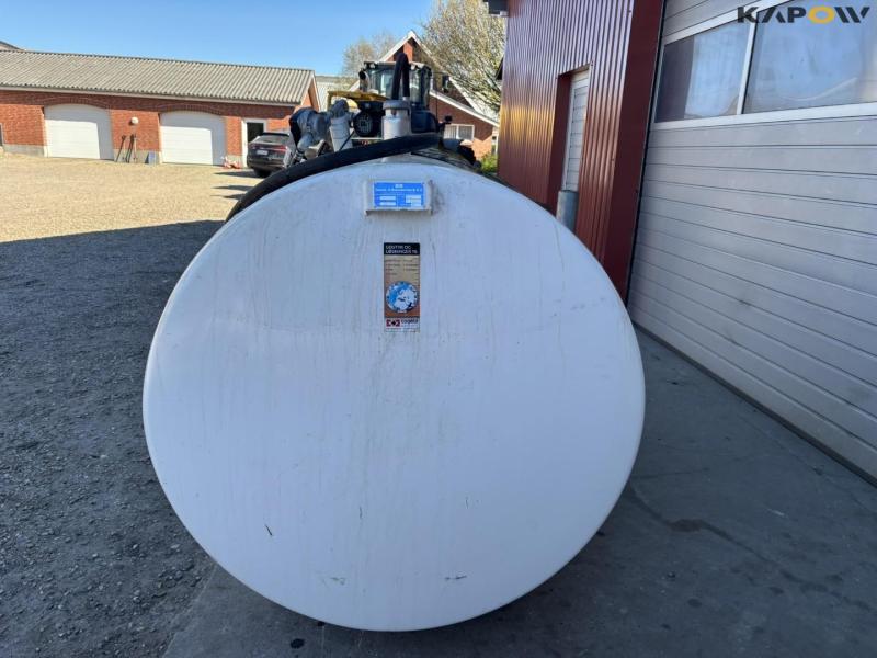 KN smede og beholderfabrik C3A 2500 liter dieseltank 7