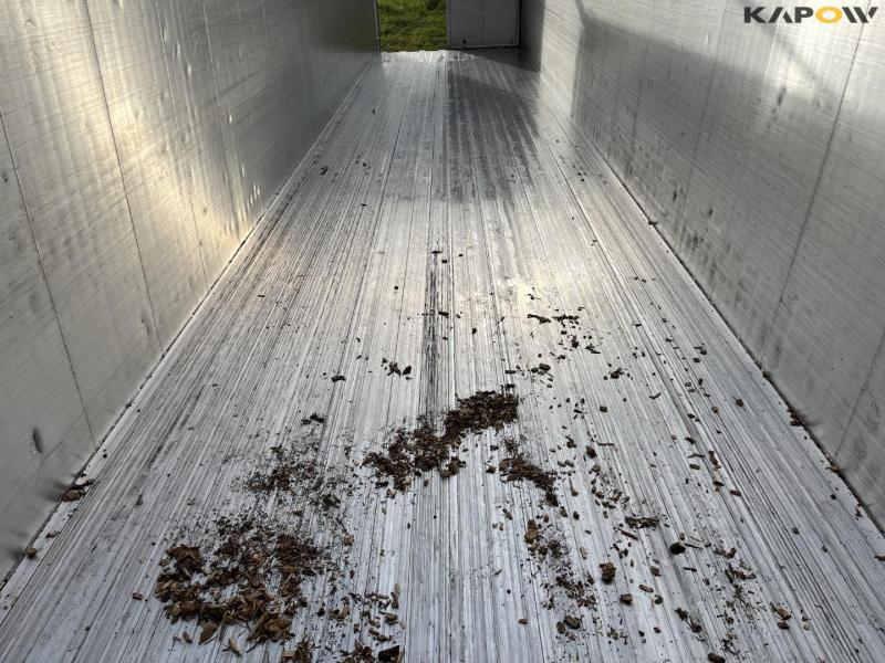 Knapen 90 m3 walking floor trailer. 35