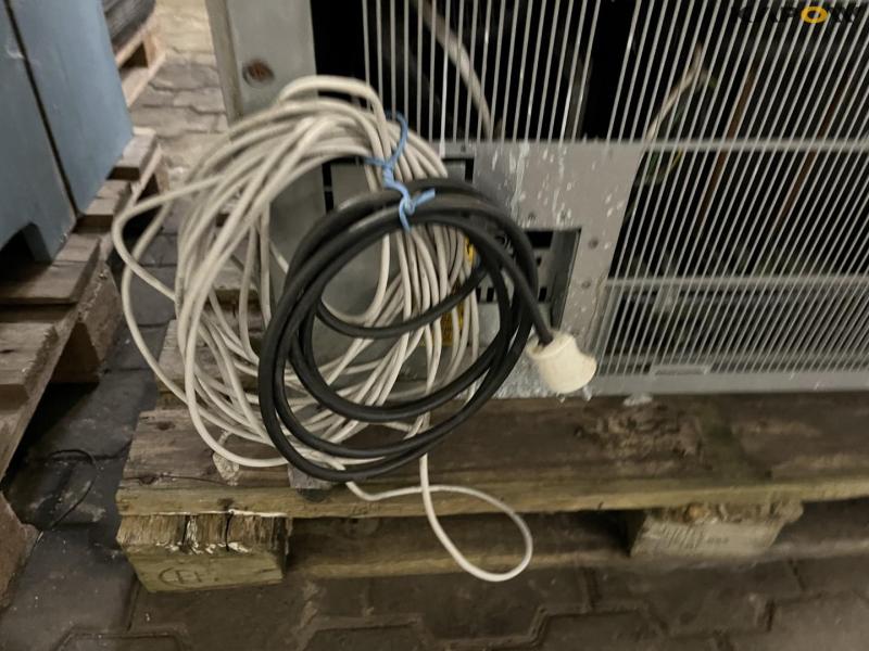 Flaskekøleskab med mobilpay + diverse 12