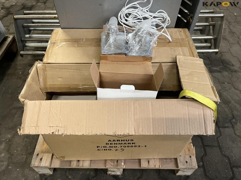 Flaskekøleskab med mobilpay + diverse 22