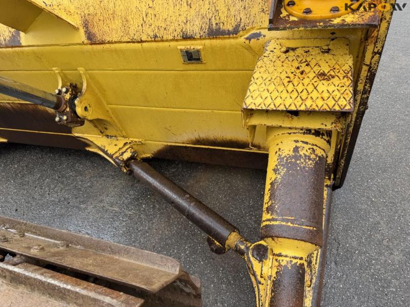 Komatsu D65PX dozer 22
