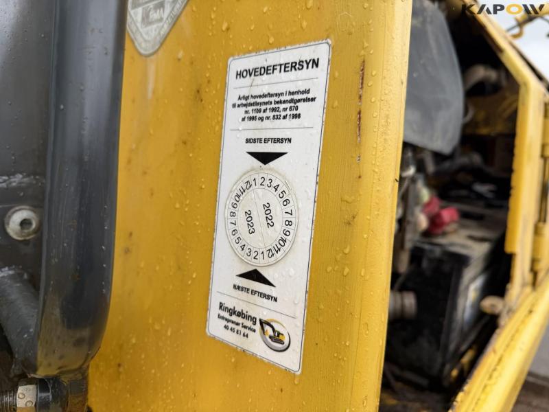 Komatsu D65PX dozer 71