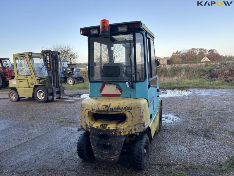 Komatsu FD 25 gaffeltruck 6
