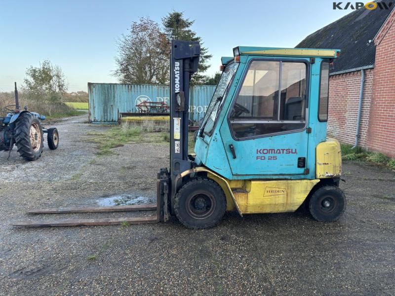 Komatsu FD 25 gaffeltruck 8