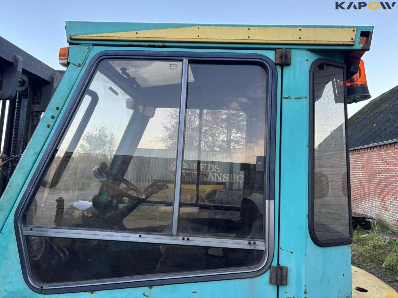 Komatsu FD 25 gaffeltruck 36