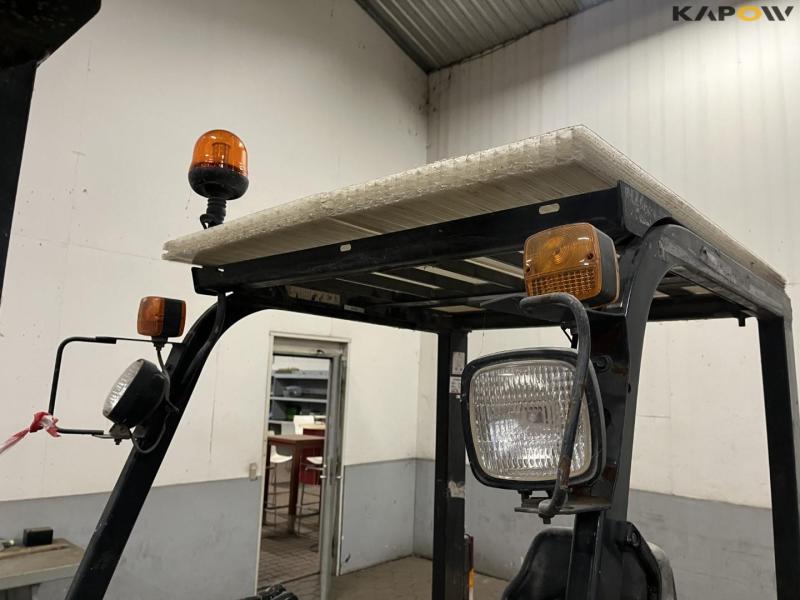 Komatsu FD25T-14 truck 28