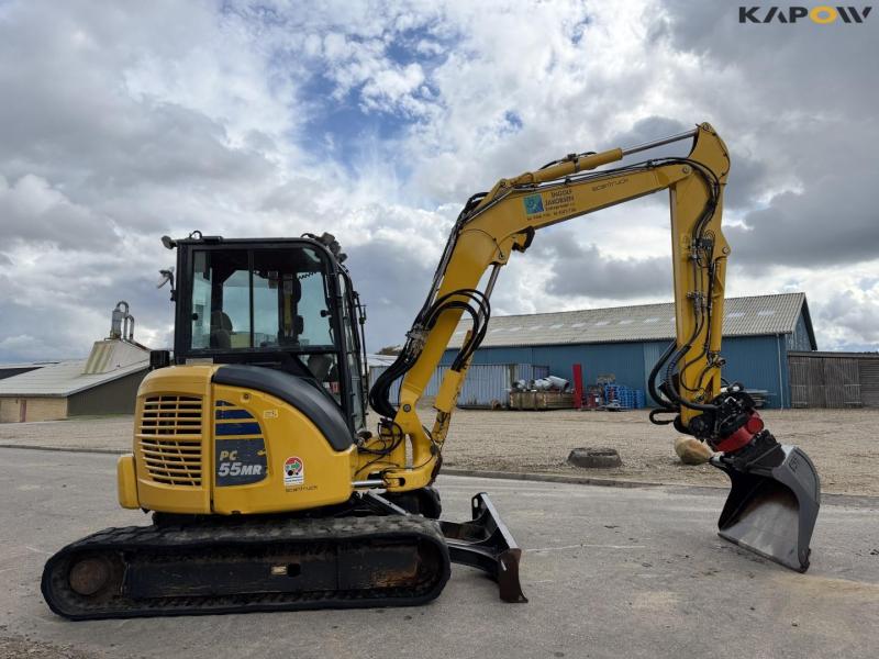 Komatsu PC55MR gravemaskine med rotortilt. 4