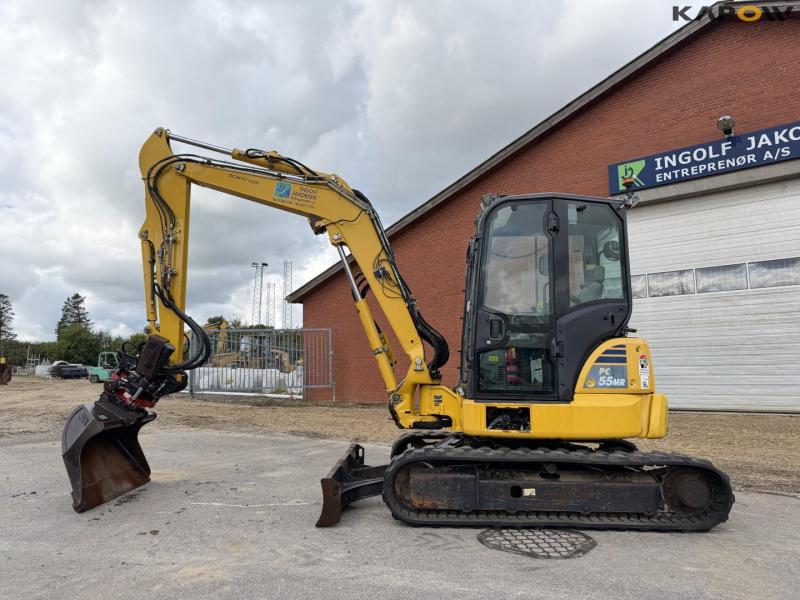 Komatsu PC55MR gravemaskine med rotortilt. 8
