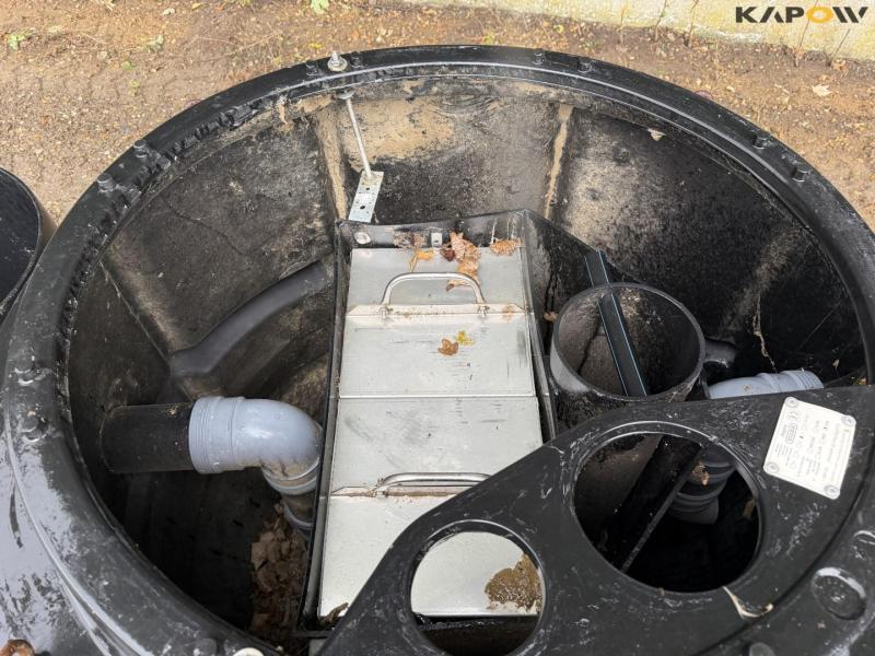 Komponenter til plastbrønd 15