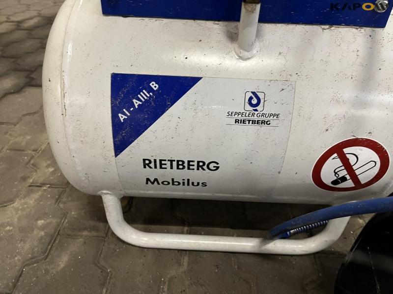 Kompressor med tank og slangerulle 9