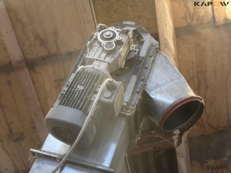 Kongskilde KDC 400 kornrenser på vogn 33