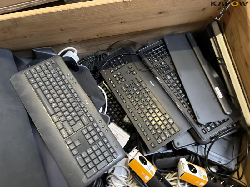 Kontor/kantine udstyr 16