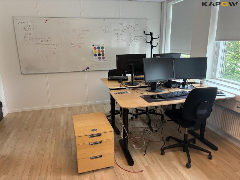Kontor udstyr 1