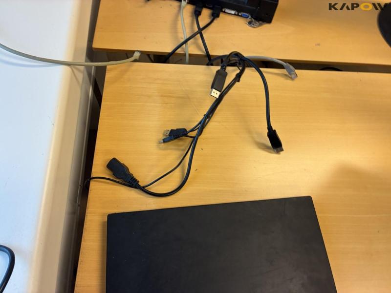 Kontor udstyr 18