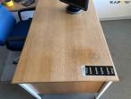 Kontorbord og udstyr 6
