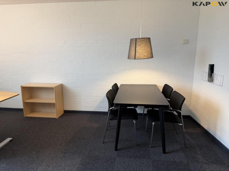 Kontormøbler 2