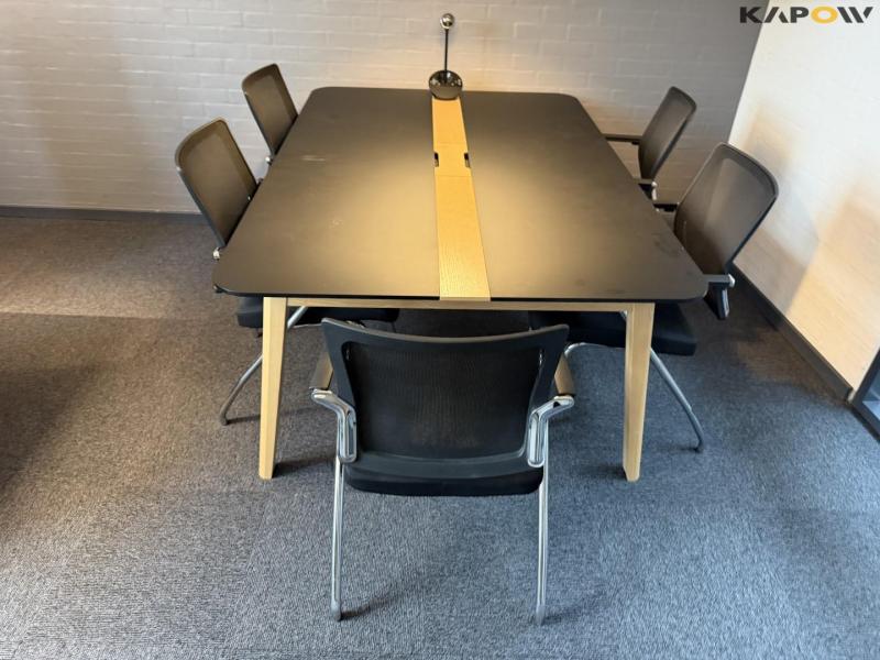 Kontormøbler 24